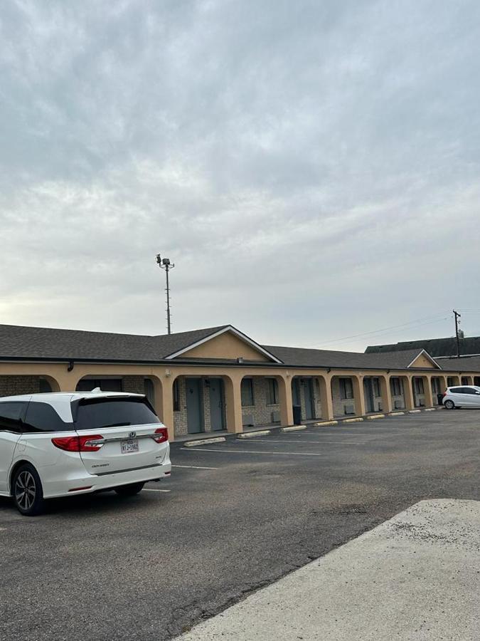 Executive Inn Robstown Eksteriør billede
