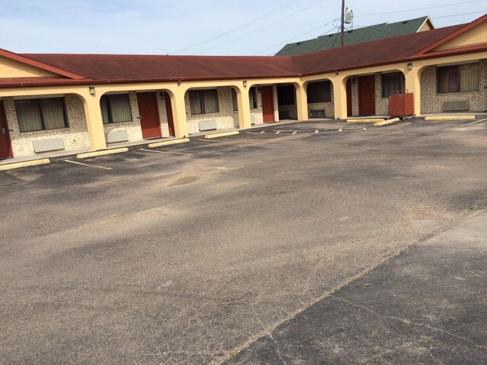 Executive Inn Robstown Eksteriør billede